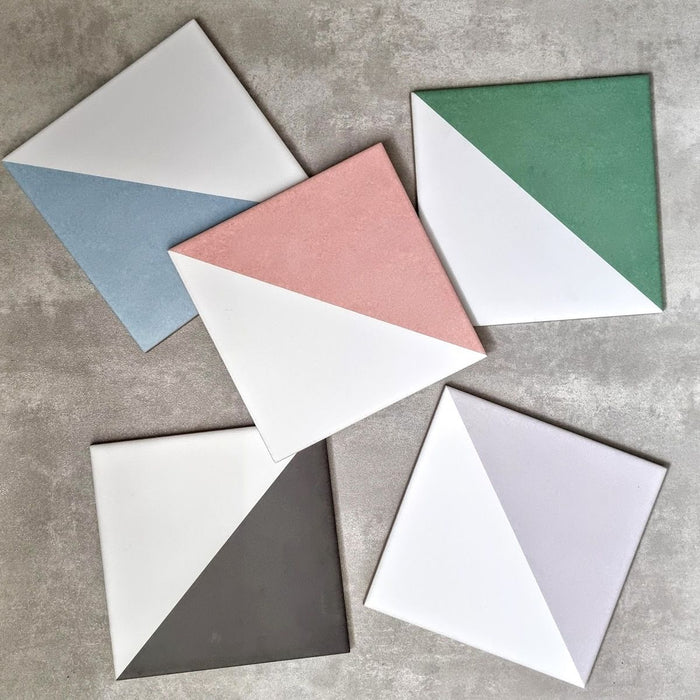 Grüne Fliese „Harlequin Triangle“ | Spanische Fliese | 20 cm x 20 cm | R11 Matt Anti-Rutsch