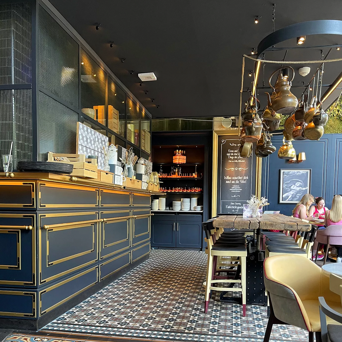 Westminster Manor A 20cm x 20cm