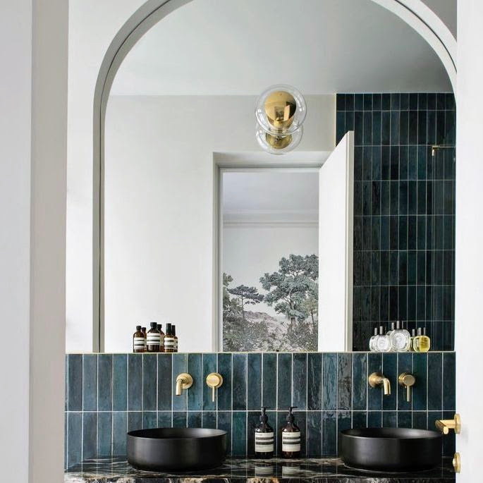 Nireobi Fliese | Blau glänzend | 7,5 cm x 30 cm