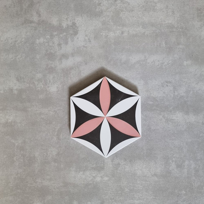 Bloom Rose kuusnurk 18,7 cm x 21,6 cm