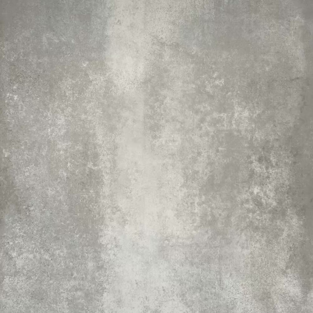 Video mit Abstrakter Ozean Musterfliese 20 cm × 20 cm, in einem wiederholten Raster verlegt, um das markante geometrische Kreisdesign zu zeigen. Tiefe Blau- und Grüntöne werden durch sanfte, neutrale Ecken ausbalanciert und sorgen für einen frischen, zeitgemäßen Look – ideal für Akzentwände, Bodenflächen oder dekorative Küchenrückwände.