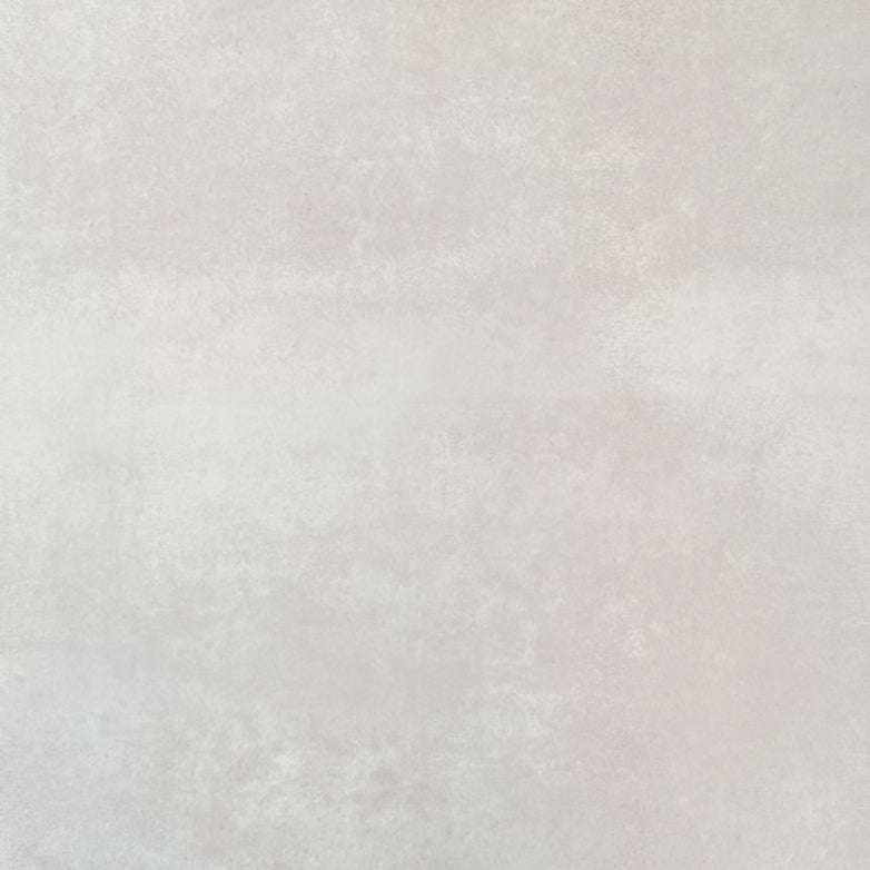 Video mit Medina Hormuz Grün Feinsteinzeug-Hexagonfliesen im marokkanischen Stil im Format 18,7 × 21,6 cm, das das wiederkehrende geometrische Muster sowie die sanften Blau- und Weißtöne bei gemeinsamer Präsentation der Fliesen hervorhebt.