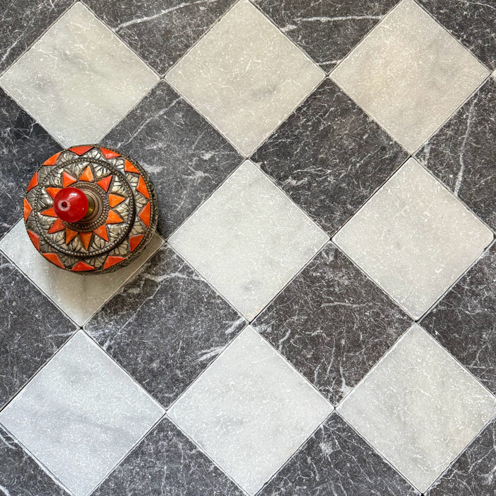 Fayrouz Weiß | Premium-Rustikal-Marmor | 15.2m x 15.2cm